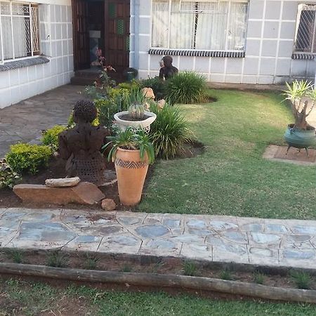 Tshulu Tsha Nabe B&B Bulawayo Exteriér fotografie