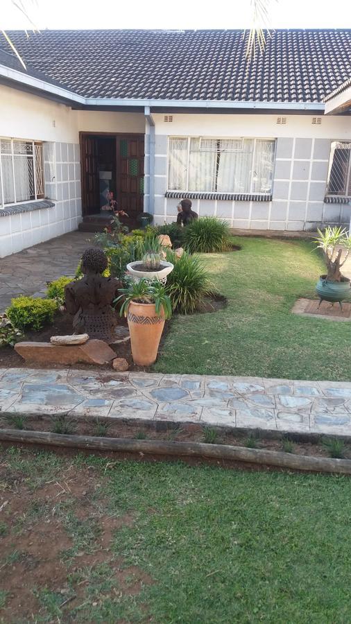 Tshulu Tsha Nabe B&B Bulawayo Exteriér fotografie
